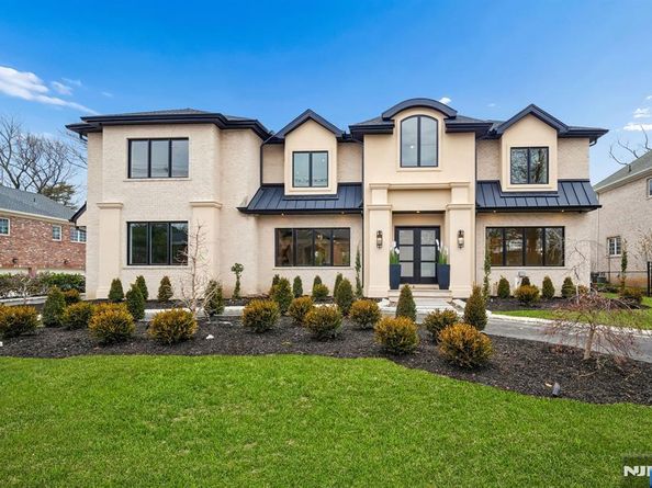 50 Roberts Road, Englewood Cliffs NJ 07632