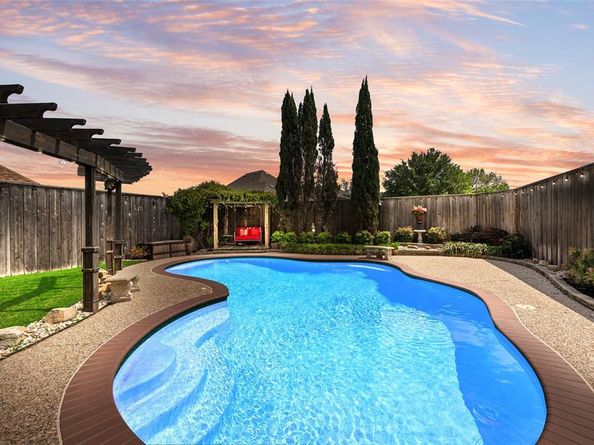 8506  Linda Vista Drive , Rowlett Texas 75088