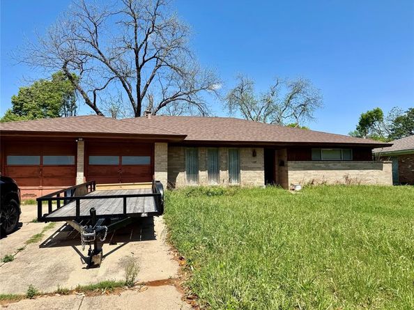 127  Kings Row Street , Arlington Texas 76010