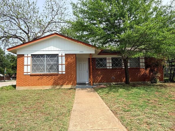 1701  Warren Lane , Fort Worth Texas 76112
