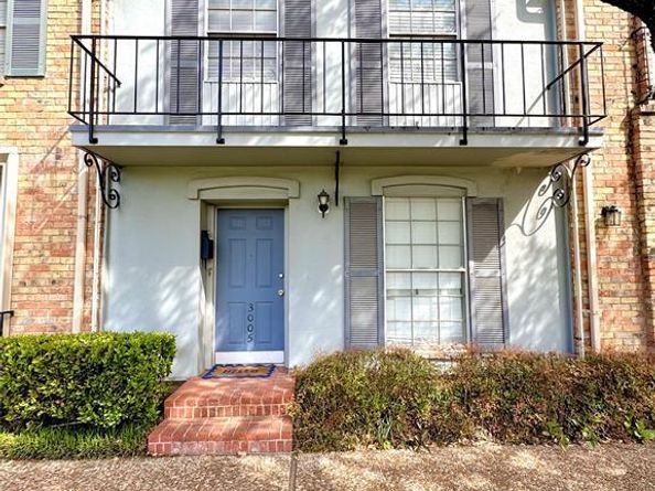 3007  Valley Meadow Drive  3005, Dallas Texas 75220