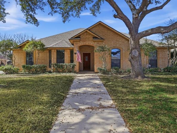 3201  Old North Road , Denton Texas 76209