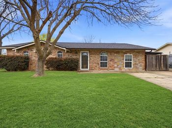 2401  Richmond Drive 