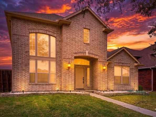 3945  Luke Lane , Carrollton Texas 75007