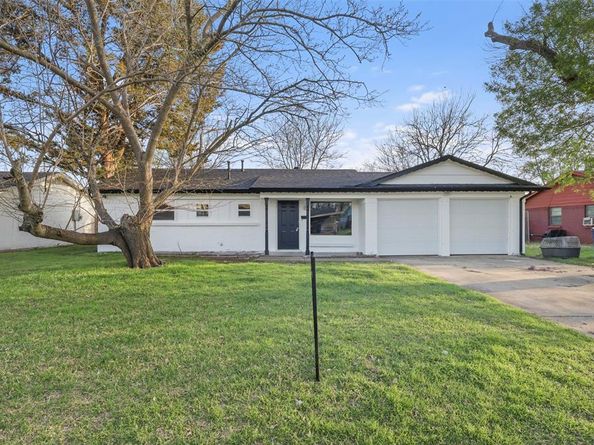 909  Linville Lane , Everman Texas 76140