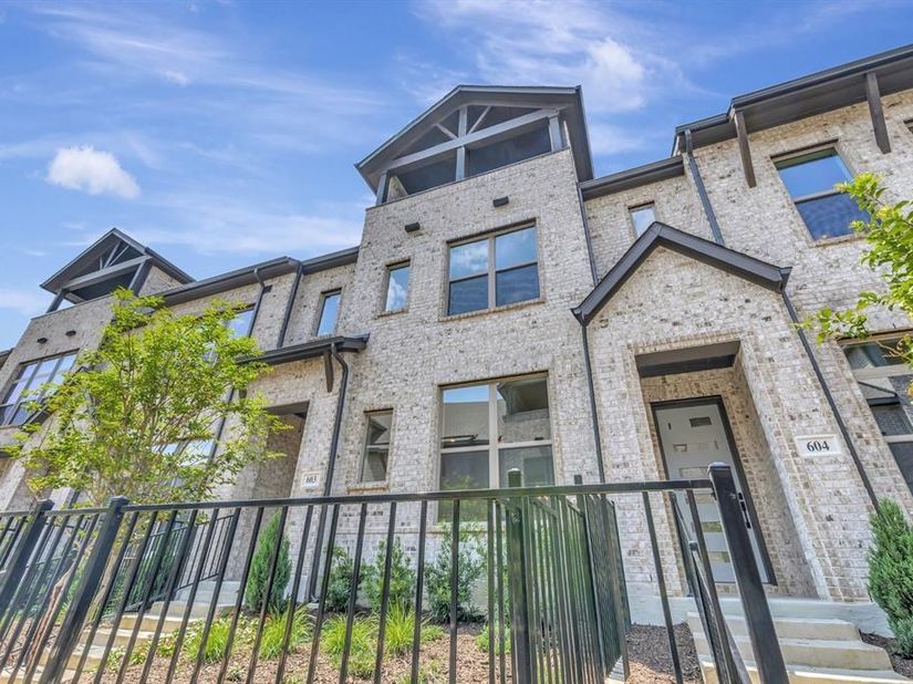 4835  Fuller Court  603, Irving Texas 75038