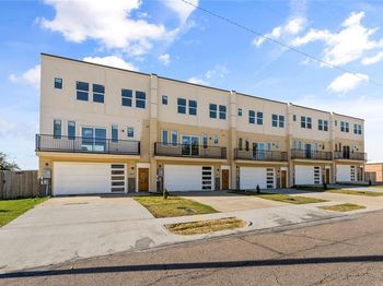 3611  Portland Street 