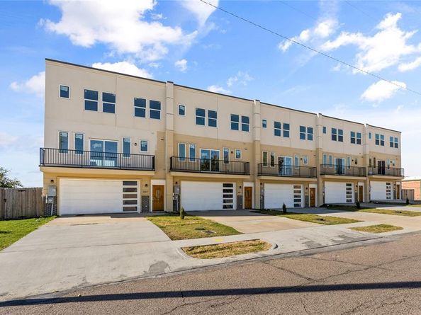 3611  Portland Street , Irving Texas 75062