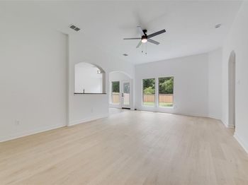 2718  Mossglen Drive 