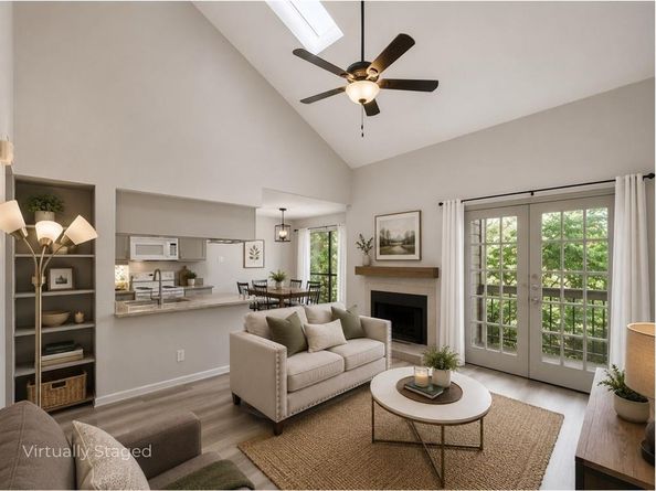 5750  Phoenix Drive  22, Dallas Texas 75231