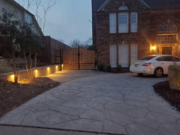 6319  Lake Bluff Drive , Dallas Texas 75249