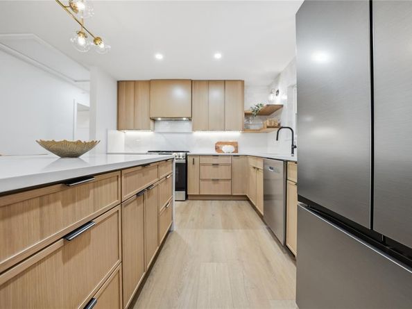 11743  Neering Drive , Dallas Texas 75218