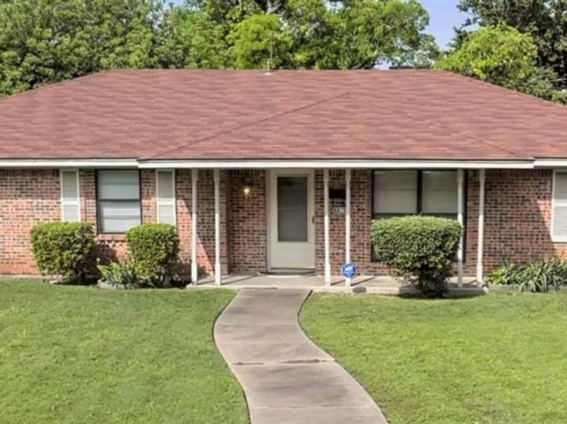 6815  Racine Drive , Dallas Texas 75232