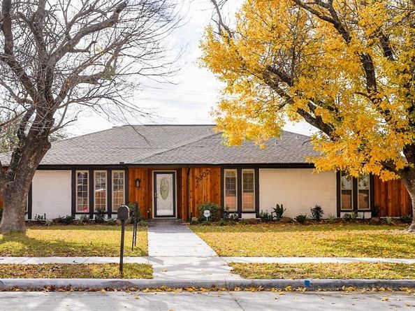 2302  Greenhill Drive , Carrollton Texas 75006