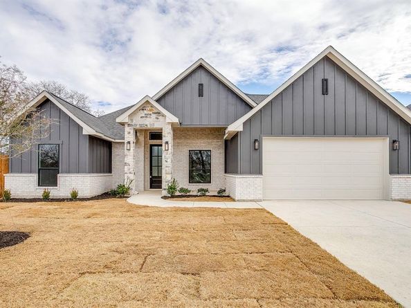 3322 N Grove Street , Fort Worth Texas 76106