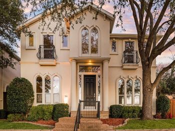 3114  University Park Lane 