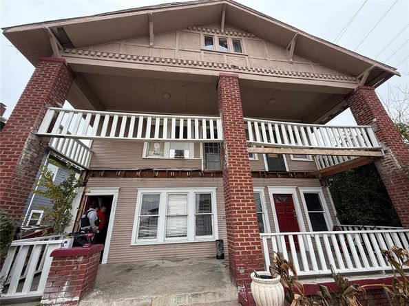 3528  Colonial Avenue , Dallas Texas 75215