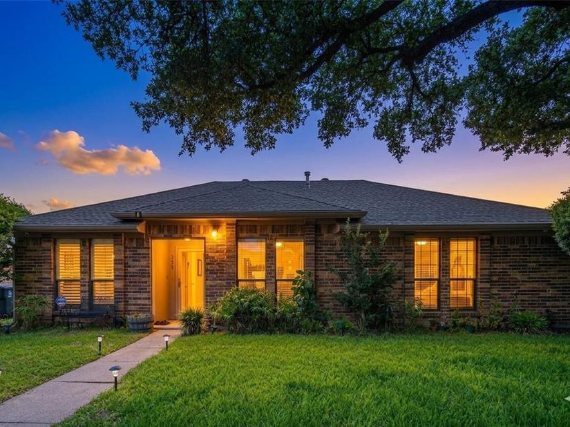 338  Marriott Lane , Garland Texas 75040