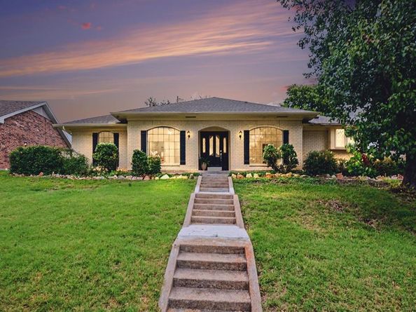 1702  Surrey Court , Garland Texas 75043
