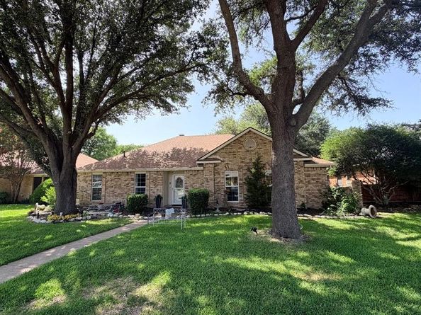 1413  BUENA VISTA Avenue , Garland Texas 75043