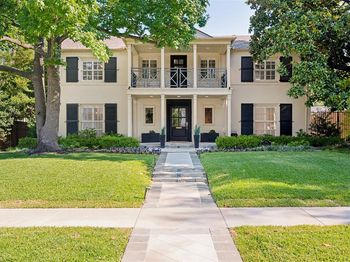 4678  Beverly Drive 