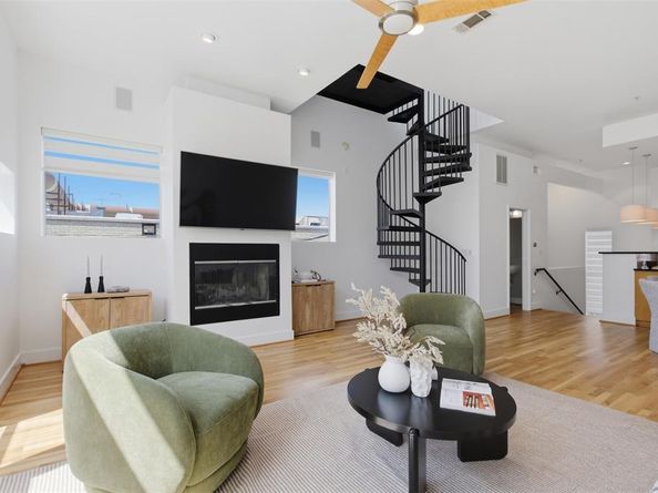 2111  Clark Street  H, Dallas Texas 75204