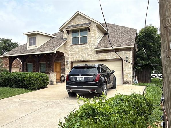 700 N Irving Heights Drive , Irving Texas 75061
