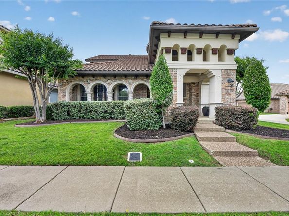 847  San Clemente  , Irving Texas 75039