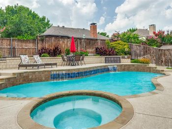 2716  Parkside Lane 