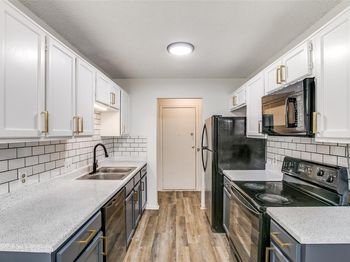 3600  Hulen Park Circle 