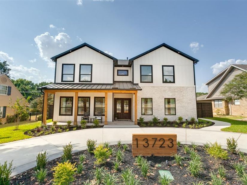 13723  Far Hills Lane , Dallas Texas 75240