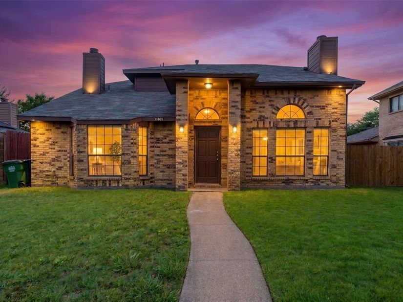 11805 S Eloise  , Balch Springs Texas 75180