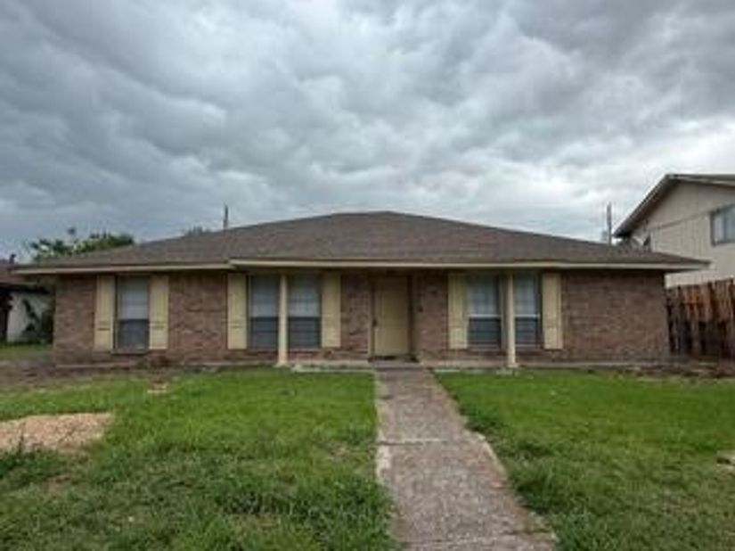 8813  Deerwood Drive , Rowlett Texas 75088