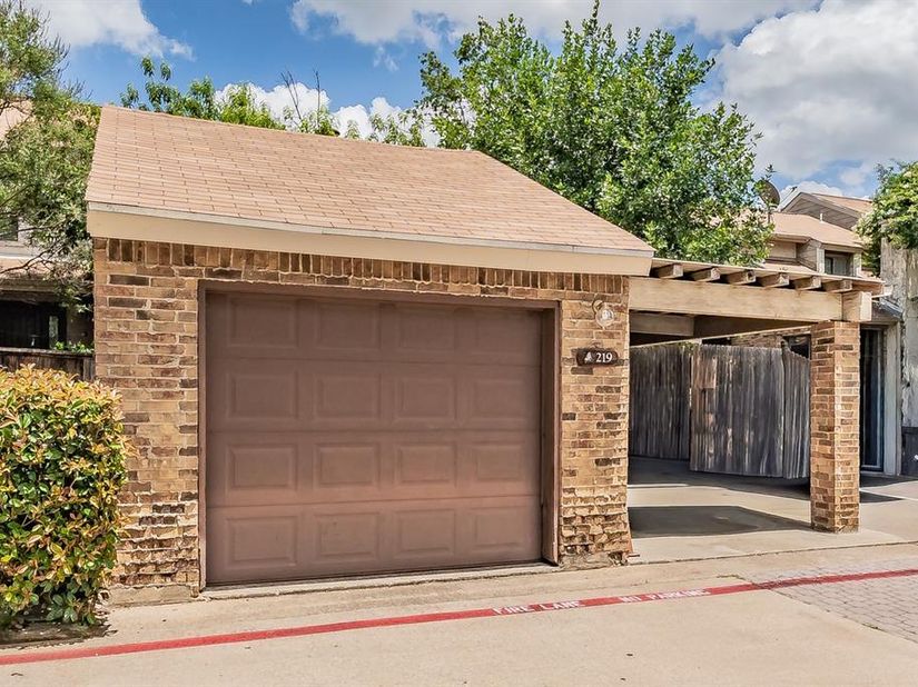 219  Shady Lane Drive , Fort Worth Texas 76112