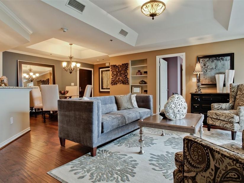 5909  Luther Lane  808, Dallas Texas 75225