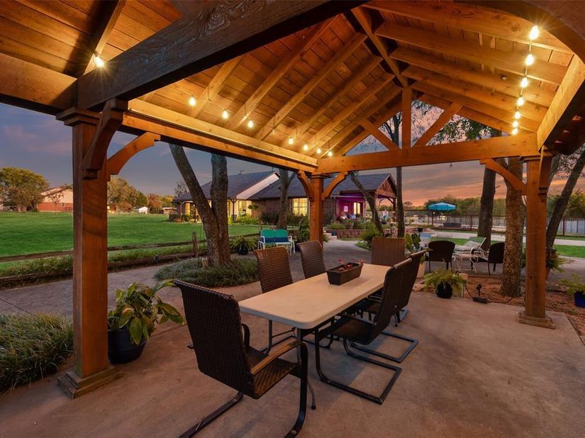 2104 W Holiday  , Fate Texas 75087