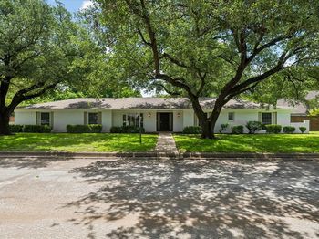 4113  Ridglea Country Club Drive 