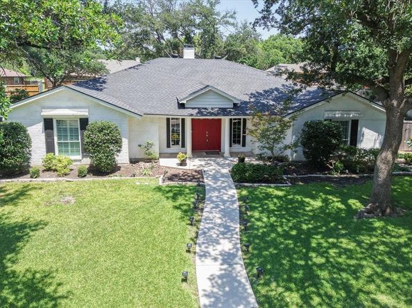 2801  Elmcrest Circle , Plano Texas 75075