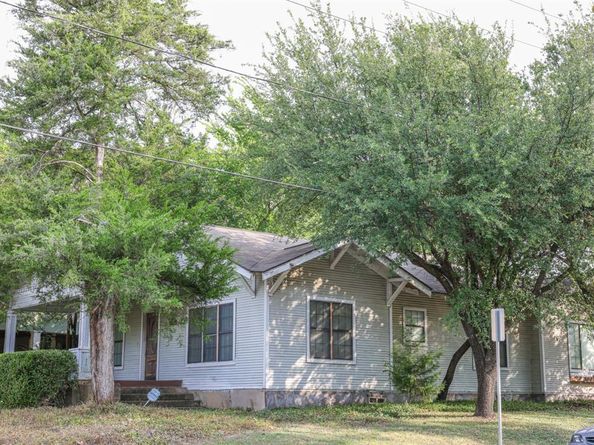 700 N Beacon Street , Dallas Texas 75214