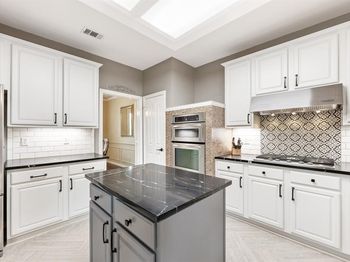 8801  Lakeside Drive 