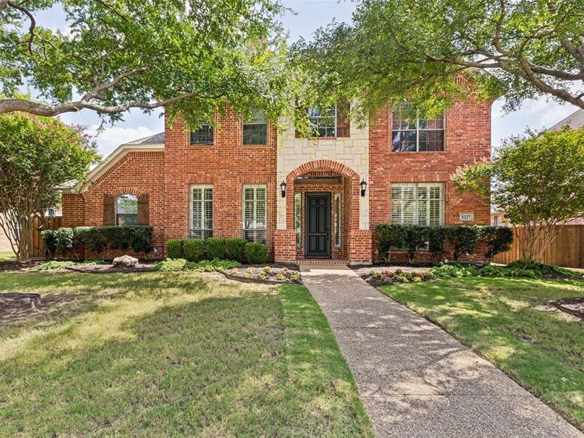 1227  Comanche Drive , Allen Texas 75013