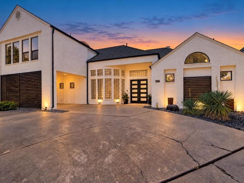 4420  Hollow Oak Drive , Dallas Texas 75287
