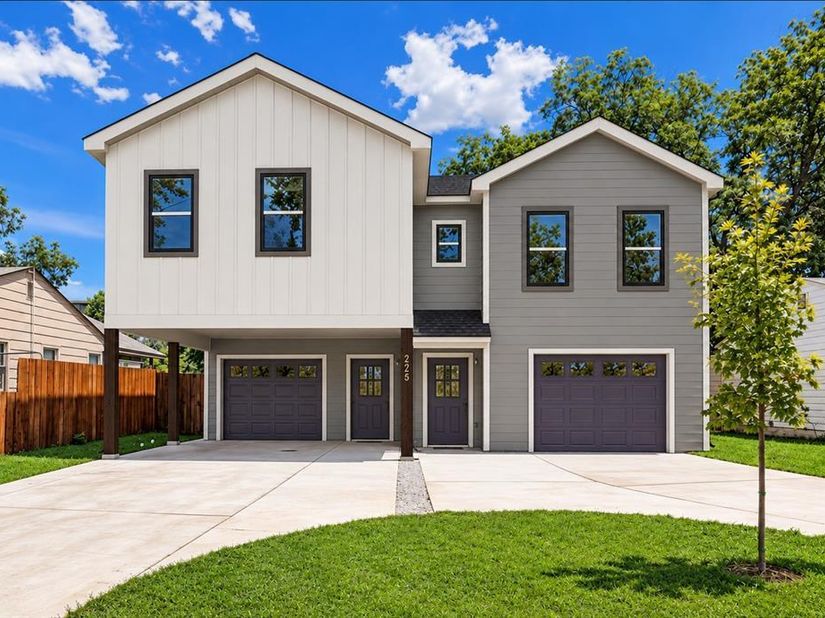 2841  8th Avenue , Fort Worth Texas 76110