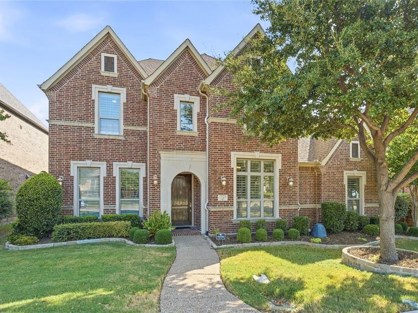 7124  Comal Drive , Irving Texas 75039