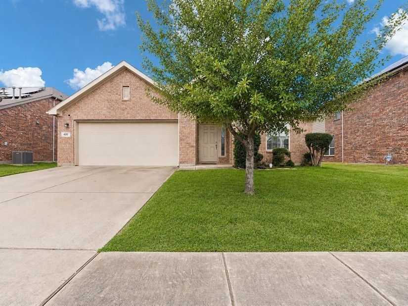 620  Swift Current Drive , Crowley Texas 76036