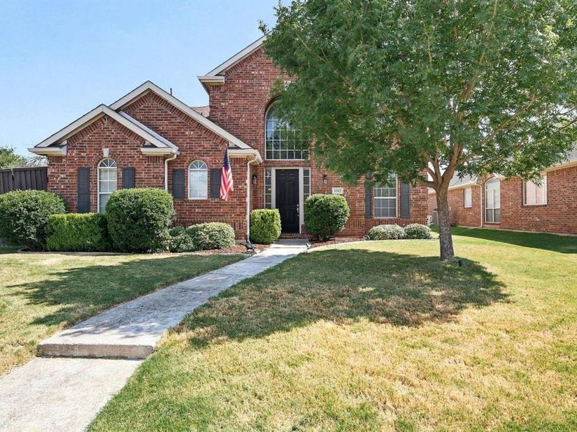 1512  Brewster Drive , Carrollton Texas 75010