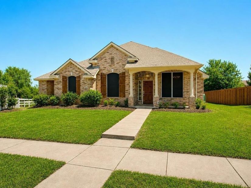 4402  Horizon Drive , Garland Texas 75043