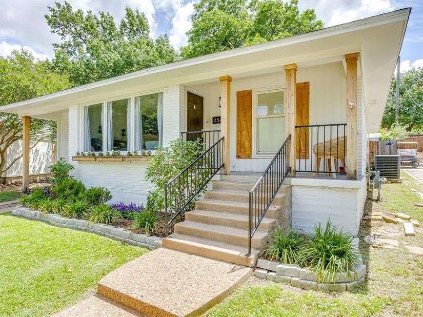 2541  Walsh Court , Fort Worth Texas 76109