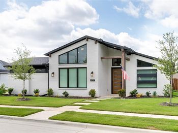 8752  Hightower Drive 