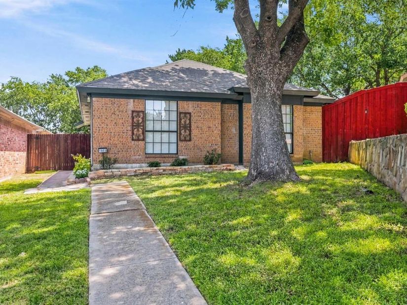 1803  Sherwood Place , Carrollton Texas 75006